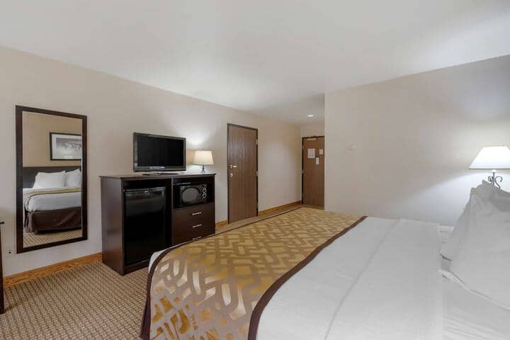 Room 13 of 31